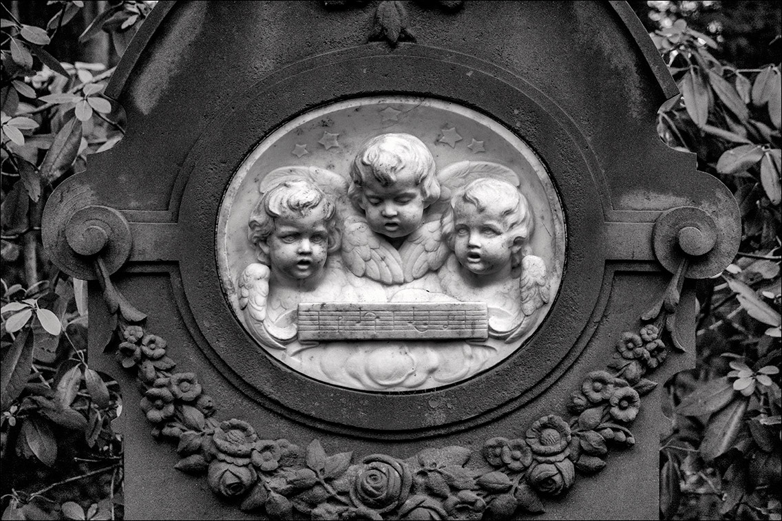 Grabmal Cordes (1919) · Friedhof Ohlsdorf · Bildhauer: Xaver Arnold · Foto: Michael Wassenberg
