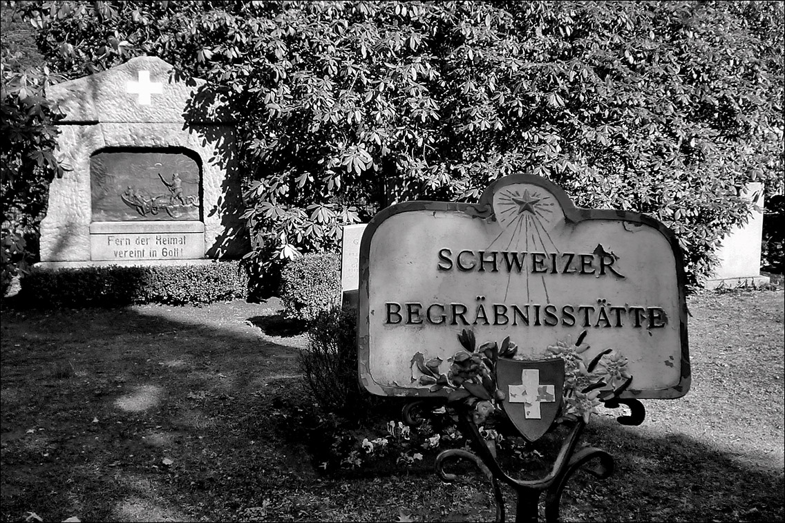 Schweizer Begräbnisstätte · Friedhof Ohlsdorf · Bildhauer: Xaver Arnold · Foto: Michael Wassenberg