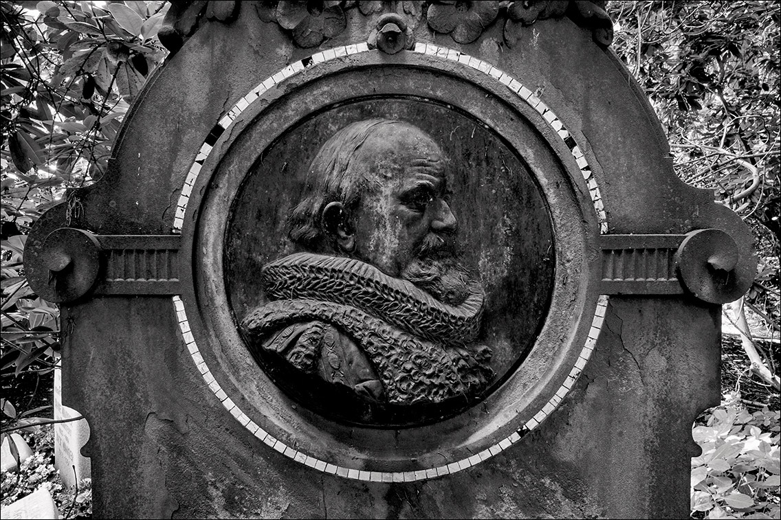 Grabmal Leo (1899) · Friedhof Ohlsdorf · Bildhauer: Xaver Arnold · Foto: Michael Wassenberg