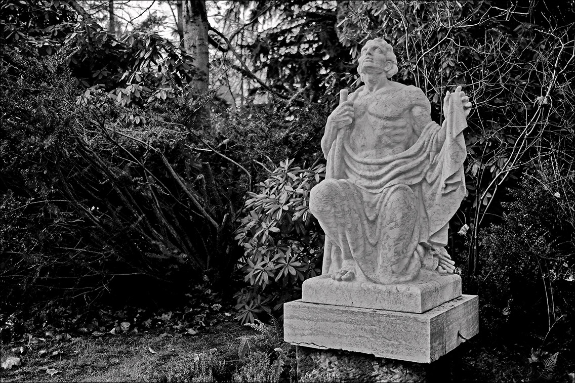 DSCF3424 Bro Ckel 1927 in Bildhauer Arthur Bock auf dem Ohlsdorfer Friedhof