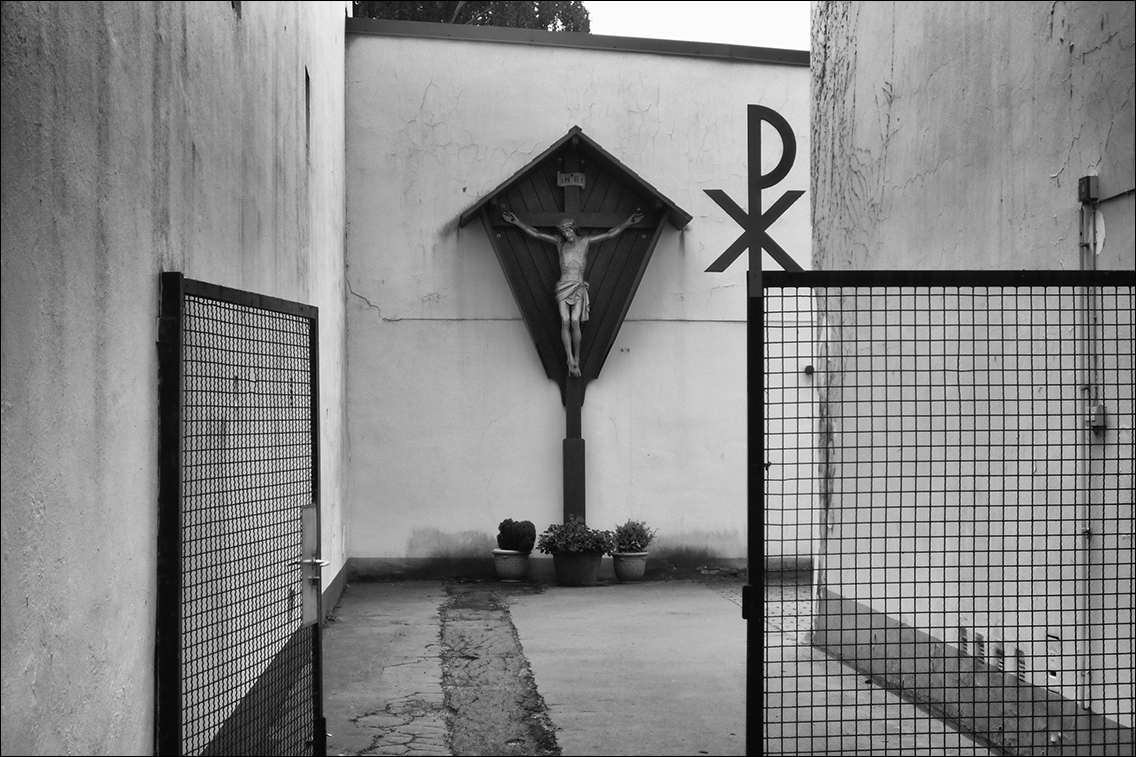 Kapelle St. Theresia von Avila der katholischen Bruderschaft Pius X  in der Alsterdorfer Straße in Hamburg (2010) · www.butschinsky.de