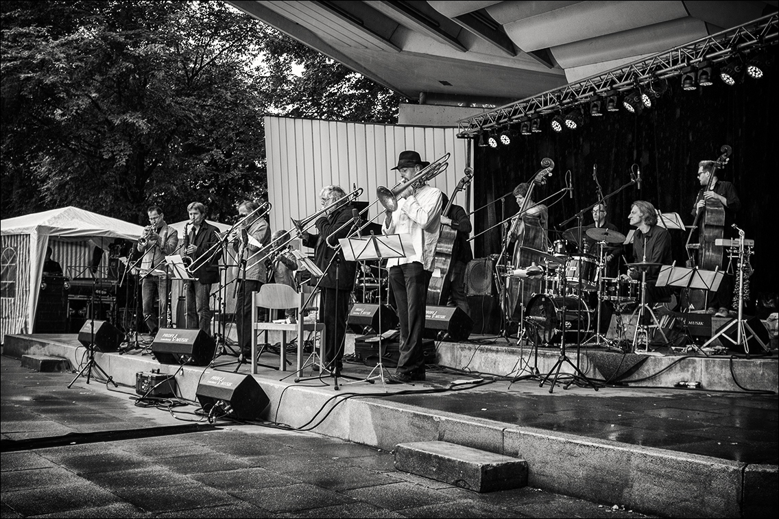 Eisenrot & Münsters Old Merry Tale Jazzband · Jazz Open Hamburg 2012 · Planten un Blomen · Foto: Michael Wassenberg · www.butschinsky.de