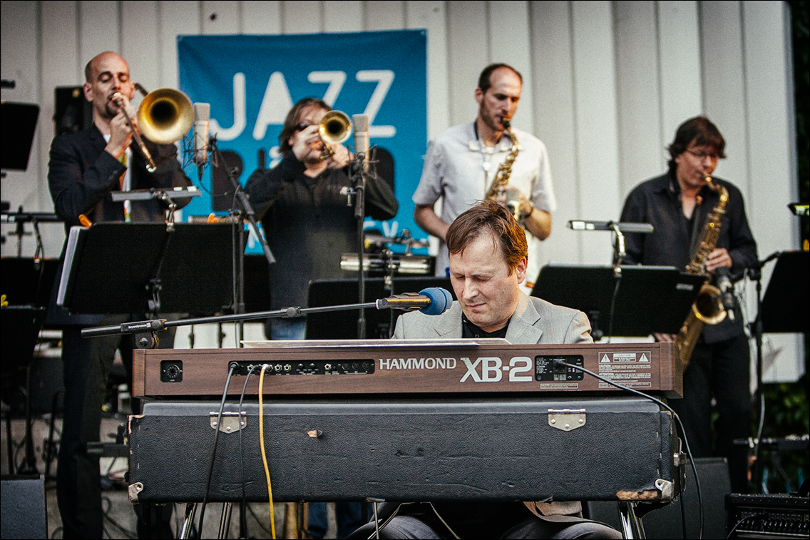 Nils Gessinger Band · Jazz Open Hamburg 2009 · Planten un Blomen · Foto: Michael Wassenberg · www.butschinsky.de