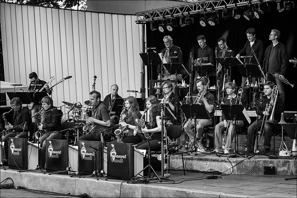 Count Pauli Big Band · Jazz Open Hamburg 2012 · Planten un Blomen · Foto: Michael Wassenberg · www.butschinsky.de