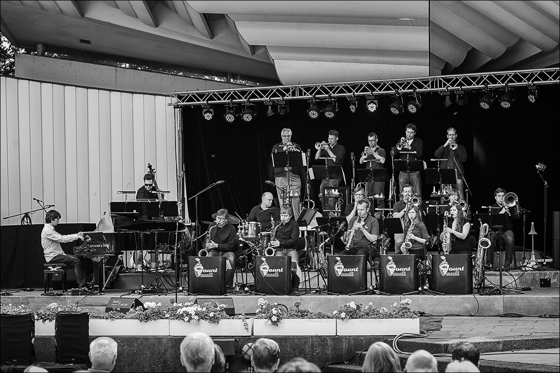 Count Pauli Big Band · Jazz Open Hamburg 2012 · Planten un Blomen · Foto: Michael Wassenberg · www.butschinsky.de