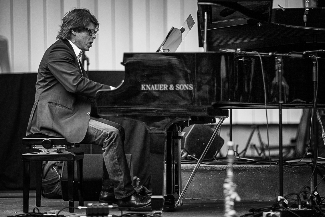 Buggy Braune (p) · Aquarian Jazz Ensemble · Jazz Open Hamburg 2012 · Planten un Blomen · Foto: Michael Wassenberg · www.butschinsky.de