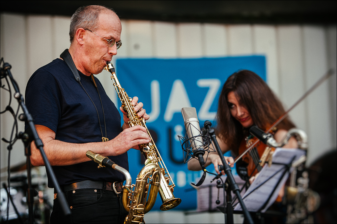 La Kaffeehaus Avantgarde · Jazz Open Hamburg 2009 · Planten un Blomen · Foto: Michael Wassenberg · www.butschinsky.de