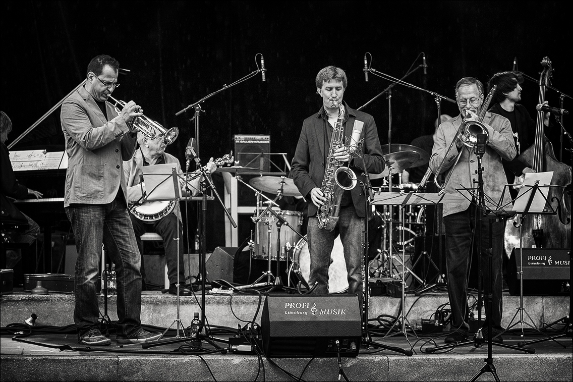 Eisenrot & Münsters Old Merry Tale Jazzband · Jazz Open Hamburg 2012 · Planten un Blomen · Foto: Michael Wassenberg · www.butschinsky.de