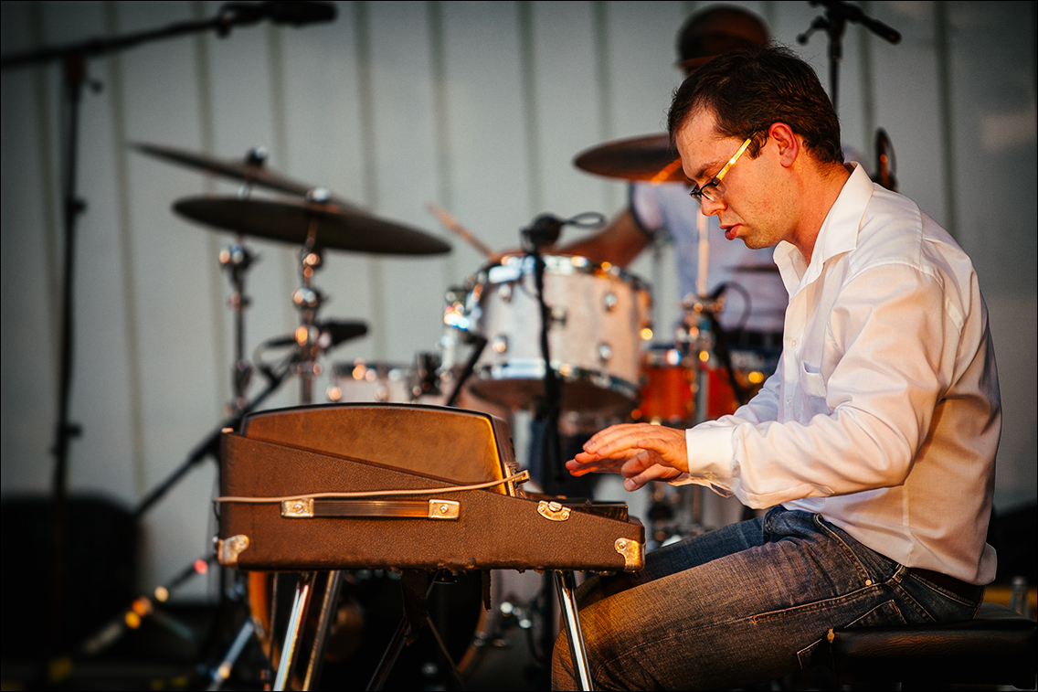 Matti Klein (Keyboards) · Mo’ Blow · Jazz Open Hamburg 2009 · Planten un Blomen · Foto: Michael Wassenberg · www.butschinsky.de