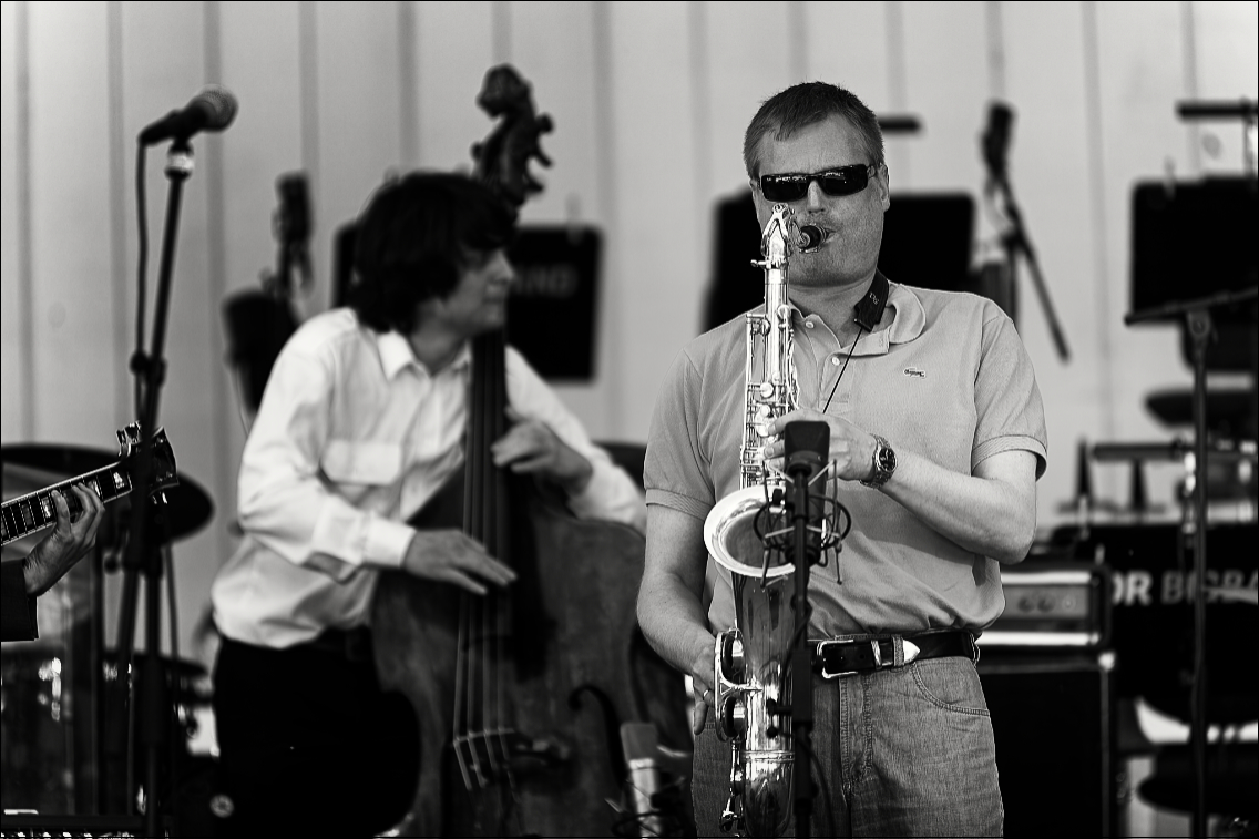 Torsten Zwingenbergers Teasy-Swing · Jazz Open Hamburg 2010 · Planten un Blomen · Foto: Michael Wassenberg · www.butschinsky.de