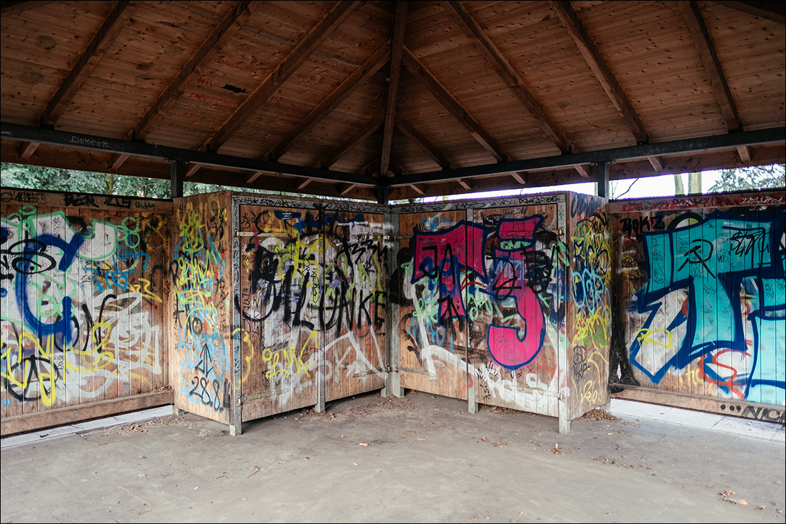 Stadtpark in Hamburg-Winterhude · Graffiti und Streetart · www.butschinsky.de · Michael Wassenberg Stadtpark in Hamburg-Winterhude · Graffiti und Streetart · www.butschinsky.de · Michael Wassenberg