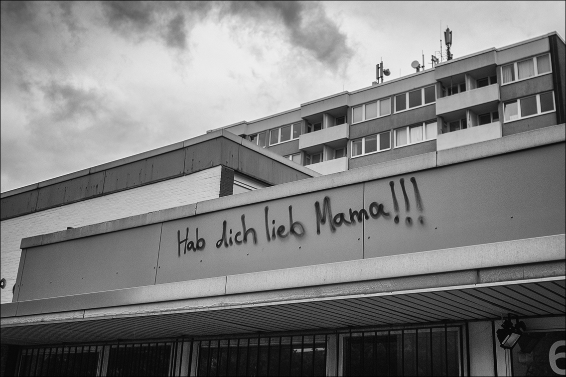 Schumannstraße in Barmbek-Süd · Michael Wassenberg · www.butschinsky.de · 5. November 2023 Schumannstraße in Barmbek-Süd · Michael Wassenberg · www.butschinsky.de · 5. November 2023